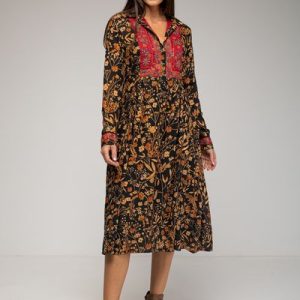 VESTIDO CON BORDADOS